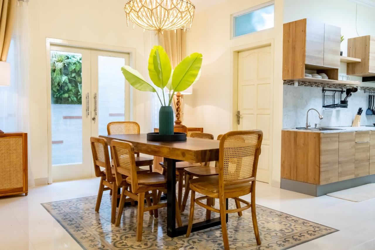 Siji Plemburan Vacation Home Kejayan Ngoại thất bức ảnh