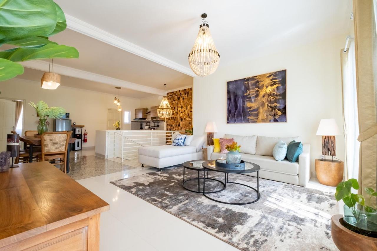 Siji Plemburan Vacation Home Kejayan Ngoại thất bức ảnh